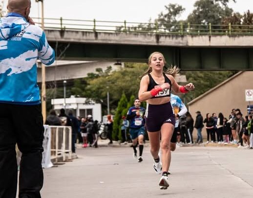 GABY ÁLAMO FUE QUINTA, EN LA MEDIA MARATÓN DE SANTIAGO DEL ESTERO