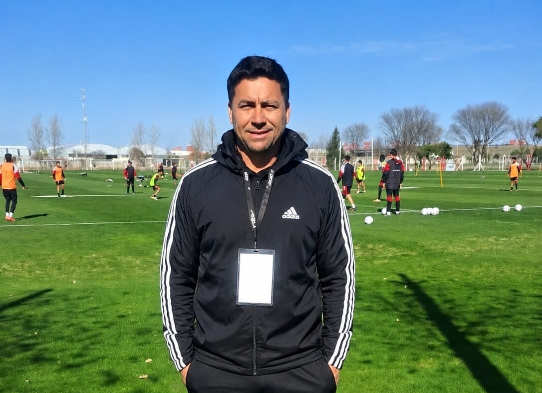 FÚTBOL: MARIO JULIO, ES EL NUEVO DT DE NEWELL´S DE SAÑOGASTA