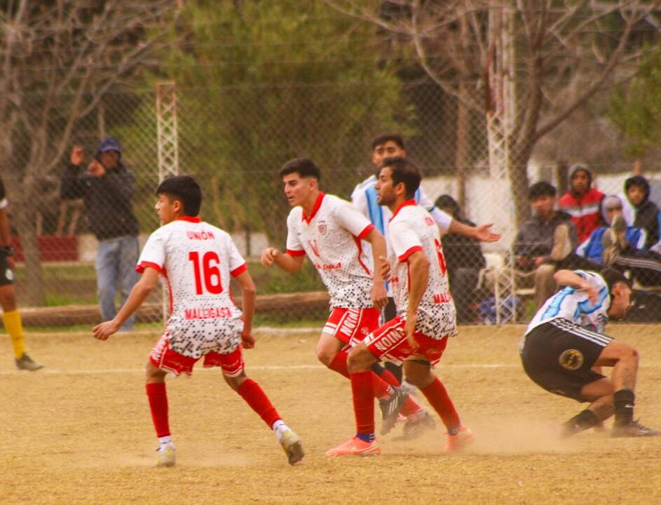 FÚTBOL LIGA – 10º FECHA: JOAQUÍN DE RACHA GANADORA, AHORA LO SUFRIÓ UNÓN
