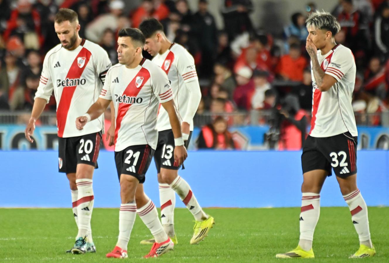 PAPELÓN DE RIVER EN COPA ARGENTINA, ELIMINADO POR ALDOSIVI