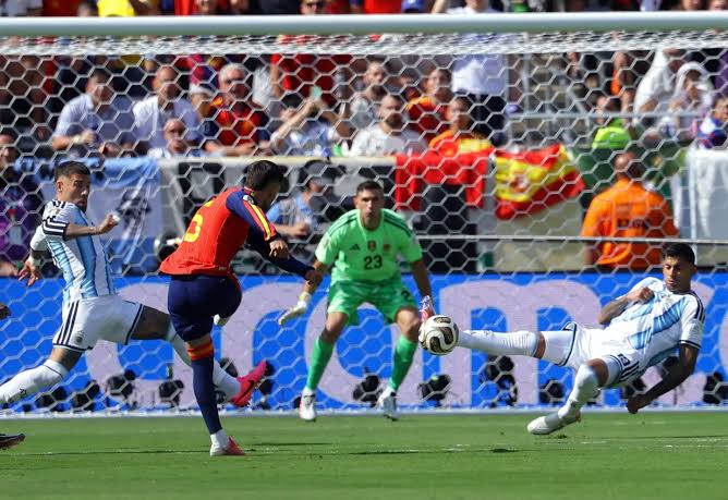 ARGENTINA RESISTIÓ, Y ESPAÑA LO GANÓ EN EL ALARGUE PARA SER EL NUEVO CAMPEÓN DEL MUNDO