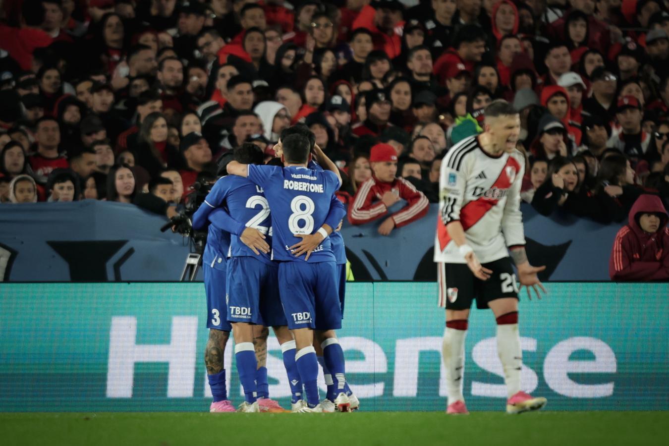 RIVER DURMIÓ, Y VÉLEZ SE LO EMPATÓ