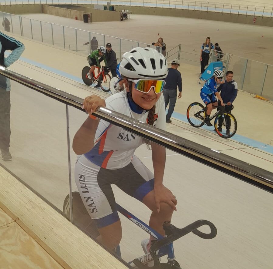 CICLISMO: ORO Y PLATA PARA AGUSTINA VEGA EN EL ARGENTINO DE PISTA EN RAFAELA  