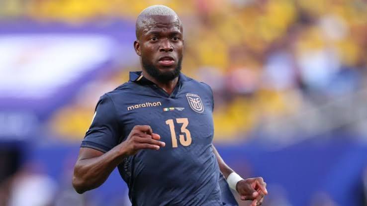 ENNER VALENCIA, NUEVO REFUERZO DE BOCA