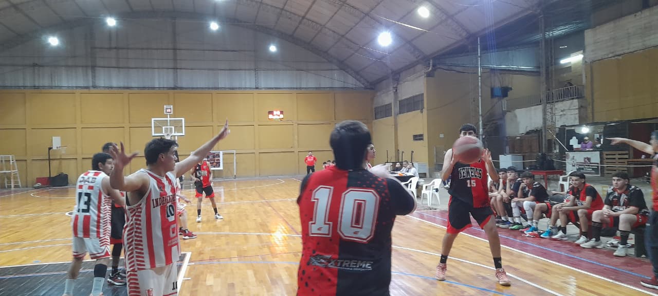 BÁSQUET: PRIMER TRIUNFO DE NEWELL´S EN EL PROVINCIAL