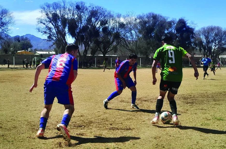 FÚTBOL DE FAMATINA: LOS CLASIFICADOS, Y SE VIENE LA LIGUILLA CAMPEONATO