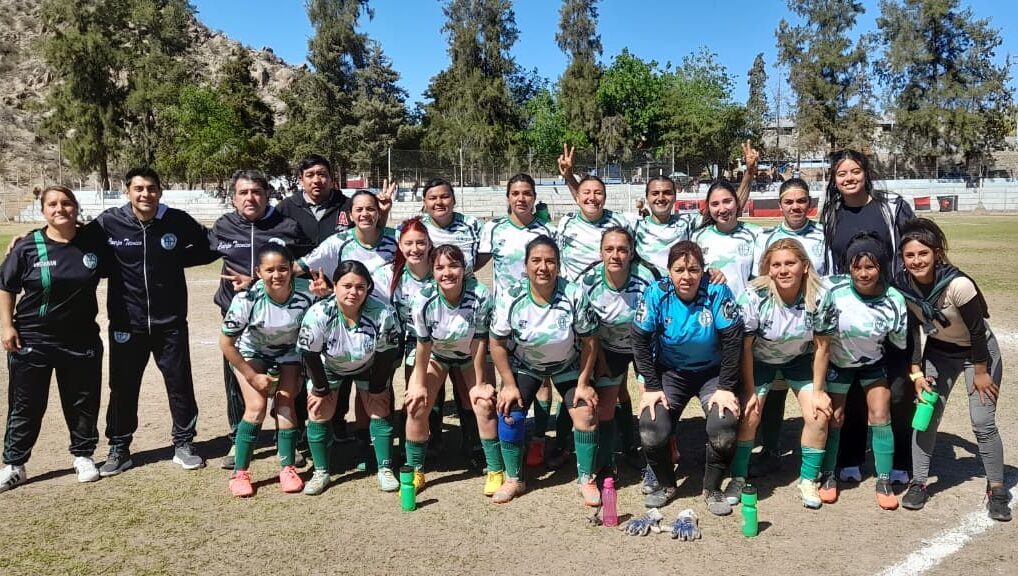 FÚTBOL FEMENINO: ANGUINAN EMPATÓ CON NEWELL´S, Y SE ADJUDICÓ LA ZONA “A” Y ES FINALISTA DE FASE