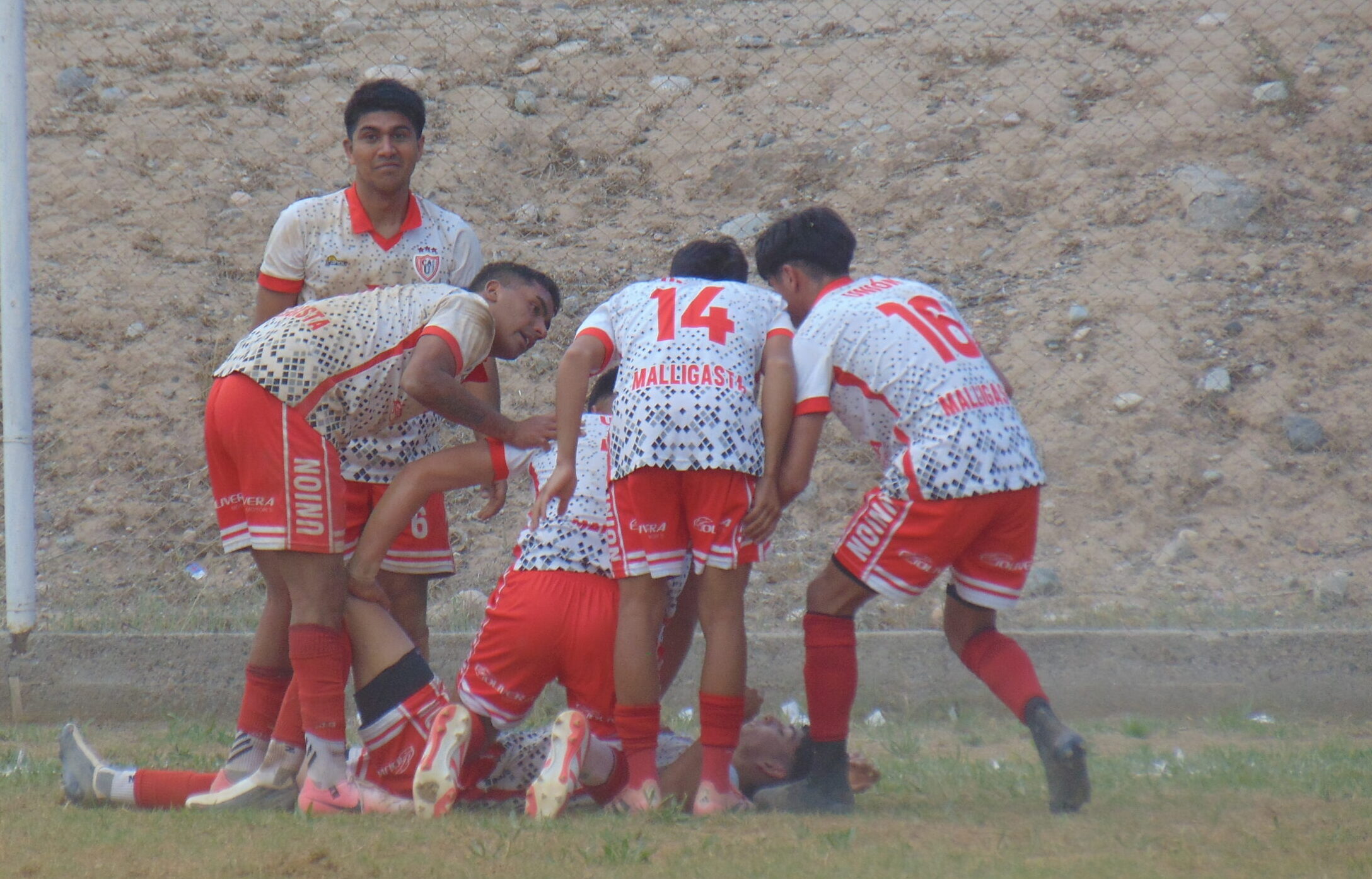 FÚTBOL – REPECHAJE: EN LA IDA Y DE VISITA, UNIÓN ACERTÓ ANTE ANGUINÁN  