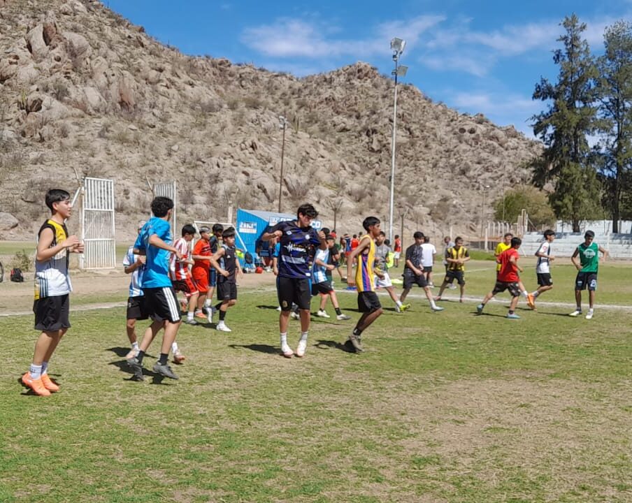 FÚTBOL JUVENIL: MÁS DE SESENTA JUGADORES, FUERON PRESELECCIONADOS POR EL CLUB BELGRANO DE CÓRDOBA  