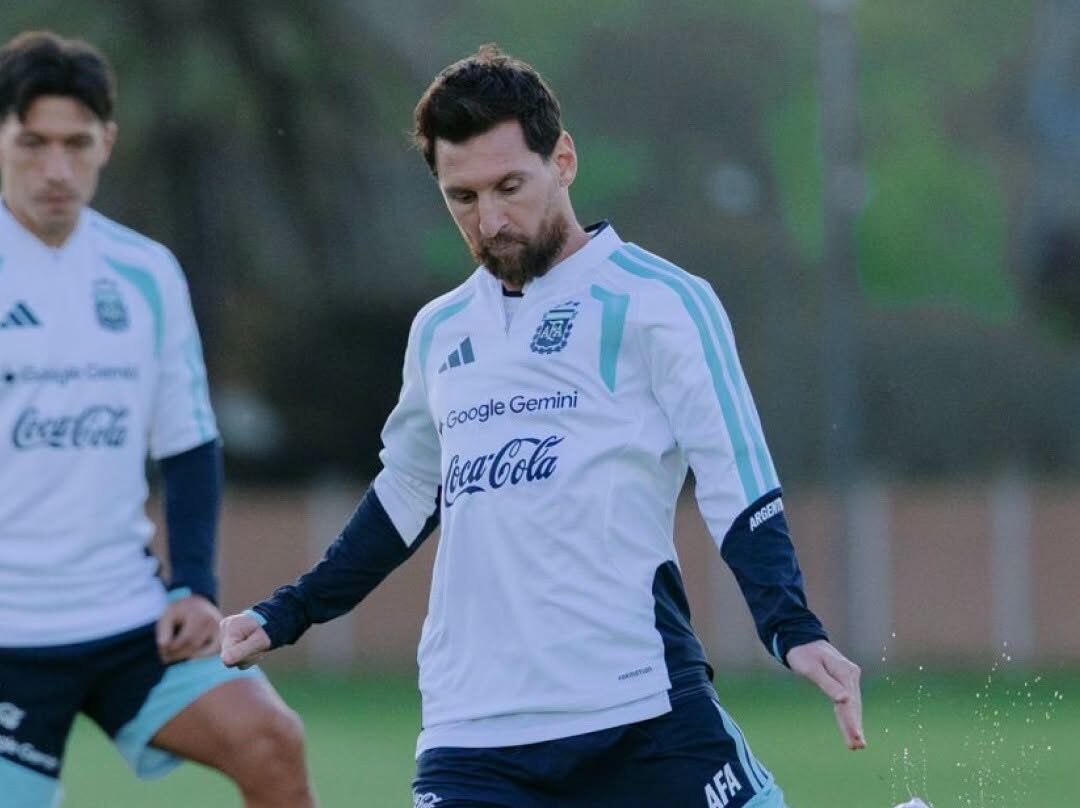 ESPERANDO LA DESPEDIDA, MESSI YA ENTRENA CON LA SELECCIÓN