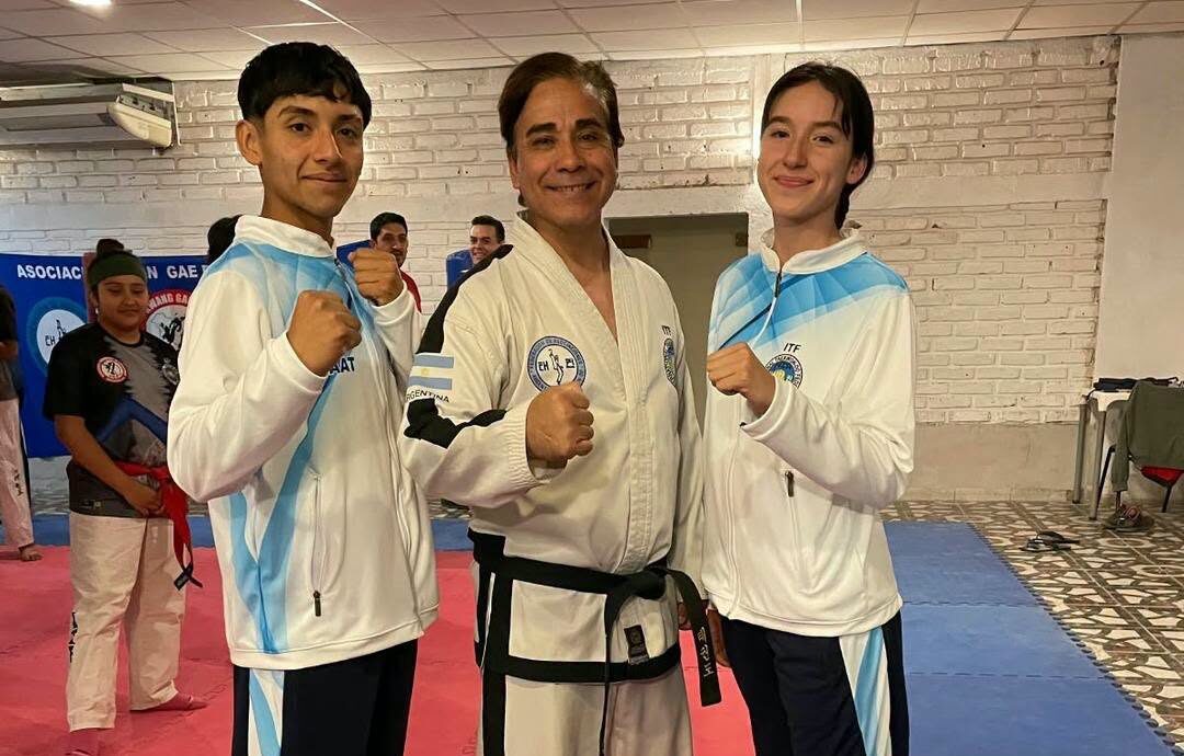 TAEKWONDO: SANTIAGO FLORES Y ABRIL BRIZUELA REALIZAN UNA PEÑA PARA LLEGAR AL MUNDIAL DE BULGARIA