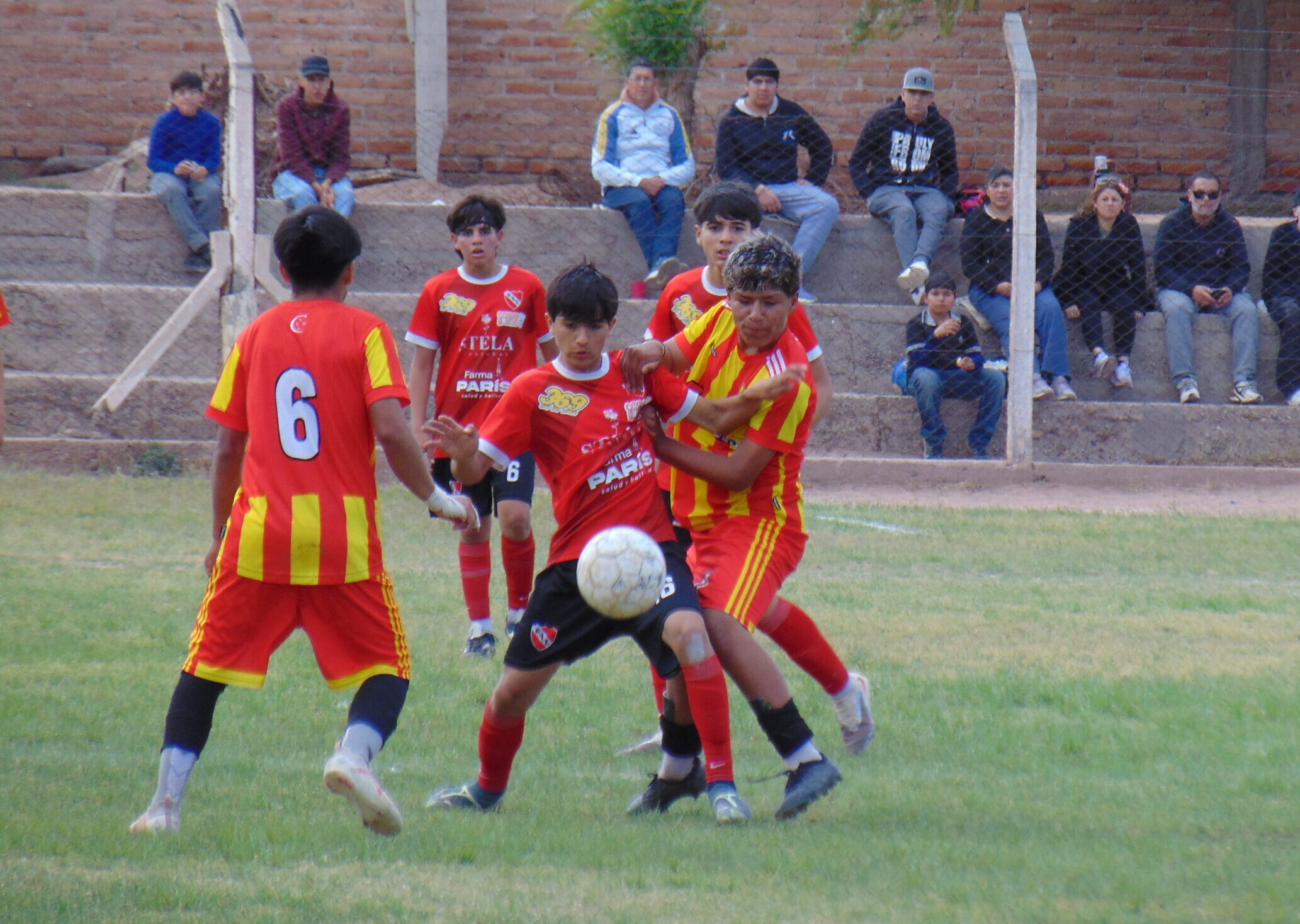 FÚTBOL DE INFERIORES: COMENZARON LOS CUARTOS DE FINAL EN LAS TRES DIVISIONES