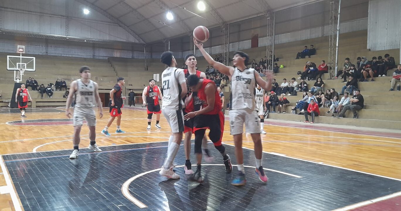 BÁSQUET PROVINCIAL: NEWELL´S SE QUEDÓ EN EL SEGUNDO TIEMPO, Y BANCO LO APROVECHÓ