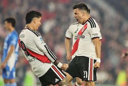 RIVER LE GANÓ Y DECRETÓ EL DESCENSO DE ESTUDIANTES DE RÍO CUARTO