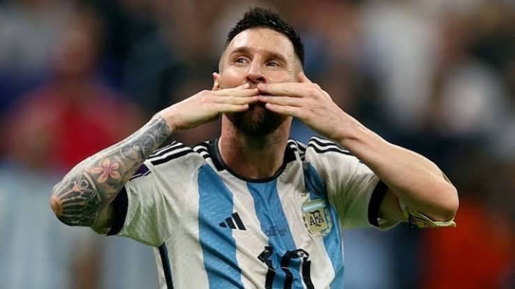 LLEGÓ EL DÍA: LIO MESSI LE DICE HASTA SIEMPRE  A LA SELECCIÓN