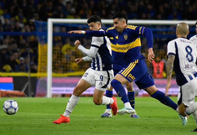 BOCA LO DIO VUELTA ANTE LA “T” Y MANDA EN LA TABLA ANUAL