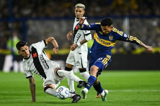 SUDAMERICANA: BOCA NO APROVECHÓ Y CAYÓ CON VASCO EN LA IDA